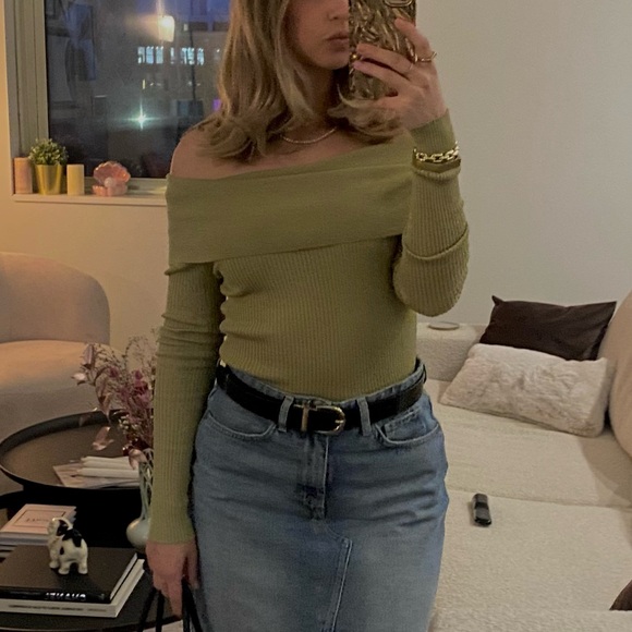 Zara off the shoulder pistachio sweater - Picture 1 of 4